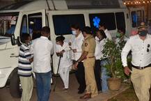 Rajiv Kapoor Death: कांपते हाथों में मटकी लिए रणधीर कपूर ने किया छोटे भाई का अंतिम संस्कार, देखने वालों की आंखें भर आईं