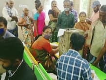 आंध्र प्रदेश: पंचायत चुनाव में दिखा सुरक्षाबलों का मानवीय चेहरा, बुजुर्गों-दिव्यांगों की मदद