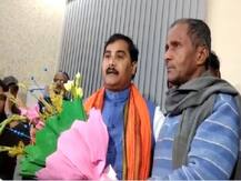 नीतीश के मंत्री को करना पड़ा प्रधान सचिव का इंतजार, चपरासी से बुके लेकर संभाली कमान