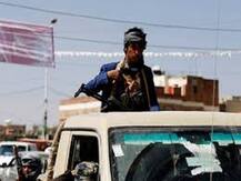 यमन के विद्रोहियों ने सऊदी अरब हवाईअड्डे पर हमला किया, एक विमान में लगी आग