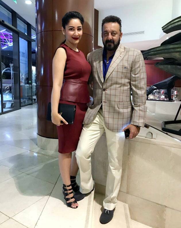 लेकिन, मान्यता ने पति द्वारा दिए गए इस गिफ्ट को एक हफ्ते के अंदर ही उन्हें 29 दिसंबर को वापस लौटा दिया था.