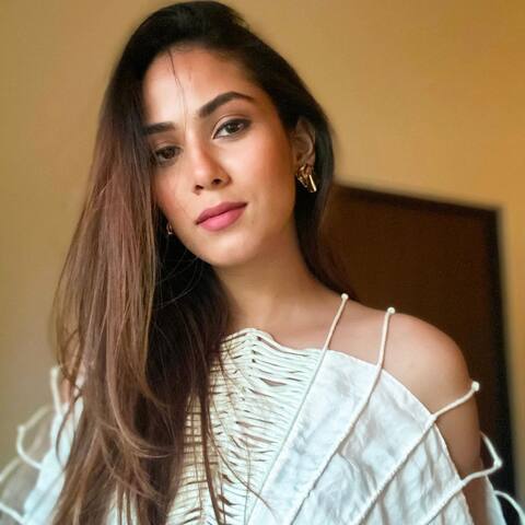 बिकिनी में दिखीं Shahid Kapoor की पत्नी Mira Kapoor, ग्लैमर के मामले में बड़ी अभिनेत्रियां भी हैं फेल
