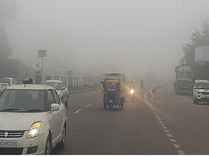 Fog in Jammu, air and rail services affected due to changing weather ANN जम्मू में मौसम बदलने से छायी कोहरी की चादर, हवाई और रेल सेवाएं हुई प्रभावित