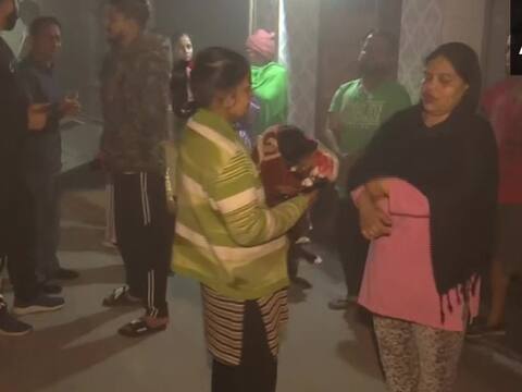 Earthquake in India: जम्मू-कश्मीर से लेकर दिल्ली-एनसीआर तक भूकंप के तेज झटके महसूस किए गए Earthquake in India: जम्मू-कश्मीर से लेकर दिल्ली-एनसीआर तक भूकंप के तेज झटके महसूस किए गए