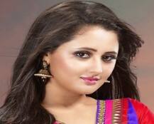 In Pics: BB 13 की कंटेस्टेंट रही रश्मि देसाई का आज है बर्थडे, कभी बी ग्रेड फिल्मों में करती थी काम आज इतना बदल गया है लुक