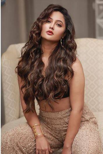 टीवी की दुनिया में आने से पहले रश्मि ने कई बी ग्रेड की फिल्मों में काम किया. उन्होंने हिंदी, असमी, बंगाली, मणिपुरी और भोजपुरी में बनी फिल्मों में काम किया है. (Photo Credit - Instagram)