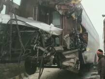 आगरा-लखनऊ एक्सप्रेस वे पर घने कोहरे के कारण भिड़ी कई गाड़ियां, 20 लोग घायल, एक की मौत