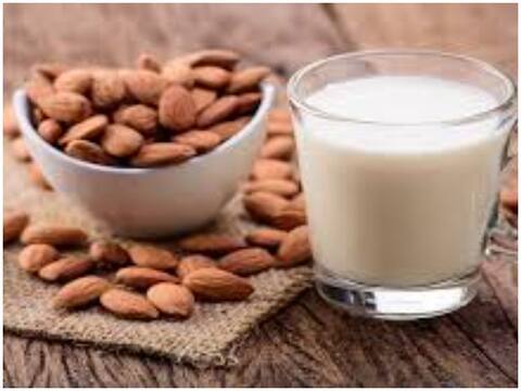 Health tips: भीगा और छीला हुआ बादाम कच्चे बादाम से क्यों बेहतर है? जानिए न्यूट्रिशनिस्ट की राय Health tips: भीगा और छीला हुआ बादाम कच्चे बादाम से क्यों बेहतर है? जानिए न्यूट्रिशनिस्ट की राय