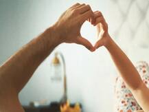 Happy Valentine’s Day 2021: जानिए वैलेंटाइन डे का क्या है मतलब, इतिहास और महत्व