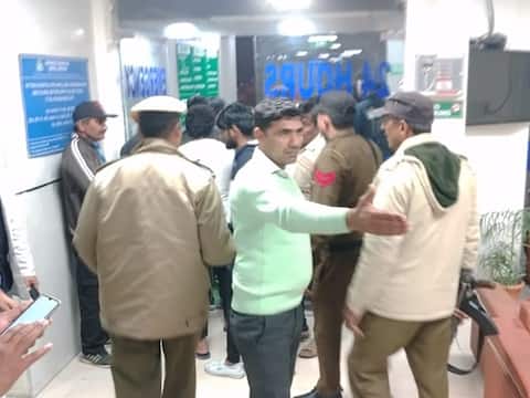 रोहतक फायरिंग: पांच हत्याओं का आरोपी सुखविंदर गिरफ्तार, एक लाख रुपये का था इनाम रोहतक फायरिंग: पांच हत्याओं का आरोपी सुखविंदर गिरफ्तार, एक लाख रुपये का था इनाम