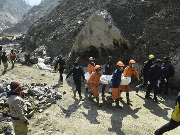 Uttarakhand glacier burst: 15 more bodies recovered; toll rises to 53 उत्तराखंड त्रासदी: रैणी गांव में 15 शव और मिले, अबतक 53 लोगों की मौत, खोज अभियान जारी