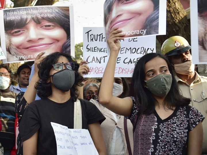 Toolkit case Anita Lal Delhi Police Khalistan Poetic Justice Foundation Social Media Canada टूलकिट कांड में सातवां नाम आया सामने, धालीवाल की सहयोगी अनिता लाल भी पुलिस के रडार पर