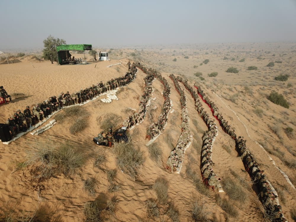 राजस्थान के थार रेगिस्तान में भारत-अमेरिकी सेना का 'युद्धभ्यास' जारी, डरे सहमे पाकिस्तान ने किया ये काम