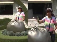 Bigg Boss 14: वाकई एंटरटेनमेंट क्वीन हैं Rakhi Sawant, अब बिग बॉस की कर रही हैं सेवा, सिर पर लगा दिया तेल