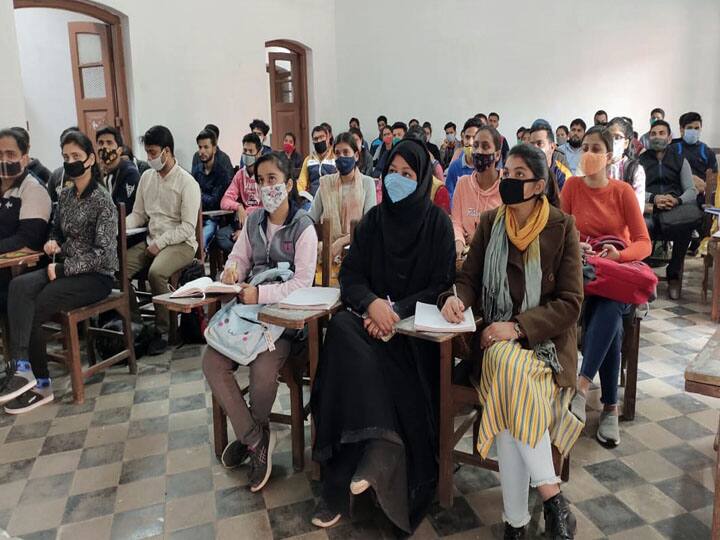free coaching starts in meerut under Abhyudaya Scheme ann मेरठ में शुरू हुई मुख्यमंत्री अभ्युदय योजना के तहत निशुल्क कोचिंग, छात्र-छात्राओं के सपने होंगे पूरे