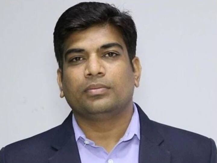 IAS Success Story: 12वीं क्लास में फेल हुए, तो टीचर बोले- तुम जीरो हो, लेकिन कड़ी मेहनत कर IAS अफसर बने सैय्यद रियाज IAS Success Story: Failed in class 12 the teacher said You are zero but by hard work Syed Riyaz became IAS officer IAS Success Story: 12वीं क्लास में फेल हुए, तो टीचर बोले- तुम जीरो हो, लेकिन कड़ी मेहनत कर IAS अफसर बने सैय्यद रियाज