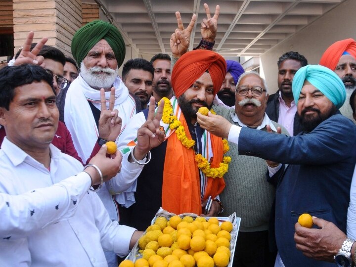 Punjab Election Result: Congress wins municipal corporations civic body polls निकाय चुनाव: पंजाब में कांग्रेस की बड़ी जीत, बीजेपी और अकाली दल का सूपड़ा साफ, जानें AAP की क्या है स्थिति