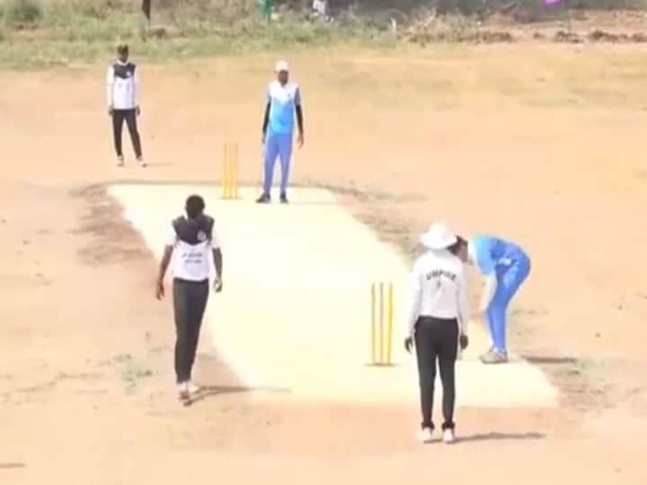 Pune Maharastra, Cricketer dies with heart attack on ground while playing match क्रिकेट के मैदान से बेहद ही दुखद खबर, मैच के दौरान हुई खिलाड़ी की मौत