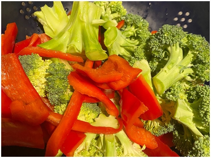 Broccoli benefits: Reasons you should eat this fiber-rich vegetable regularly, will forget adding to diet Broccoli: फाइबर का जबरदस्त सोर्स है ब्रॉकली, इसके एक नहीं हैं अनेक फायदे, जानिए