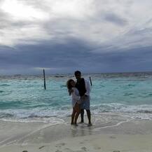 Sandeep Nahar की इन तस्वीरों में ढूंढने से भी नहीं मिलता कहीं ग़म, कुछ तो है जिसकी पर्दा दारी है