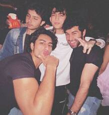 Saif Ali Khan के बेटे Ibrahim Ali Khan ने की अपने दोस्तों संग पार्टी, देखें Inside Photos