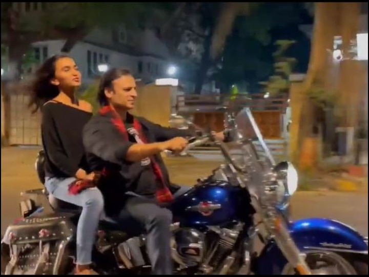 ਫਿਲਮ ਸਾਥੀਆ ਲੁੱਕ ਵਿੱਚ ਵਿਵੇਕ ਓਬਰਾਏ ਦਾ ਕੱਟਿਆ ਚਲਾਨ, ਬਾਈਕ ਬਿਨਾ ਹੈਲਮੇਟ ਦੀ