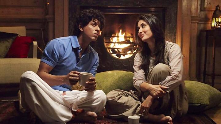 रा.वन: शाहरुख की ड्रीम प्रोजेक्ट रा.वन भी बॉक्स ऑफिस पर औंधे मुंह गिरी थी. फिल्म में शाहरुख के साथ करीना कपूर खान ने मुख्य भूमिका निभाई थी लेकिन ये वर्ल्डवाइड तकरीबन 97 करोड़ रुपए ही कमा पाई थी. 
