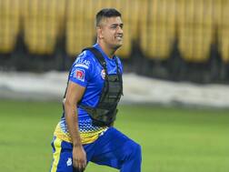 Faf du Plessis, AB De Villiers React To 'Bowler' MS Dhoni's Street Cricket Video