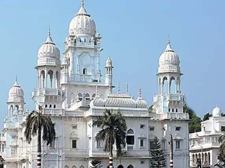 300 लैपटॉप खरीद मामला, KGMU की आईटी सेल के तत्कालीन सदस्य आशीष वाखलू पर केस दर्ज 300 laptops purchase matter case filed against KGMU IT cell member Ashish Vakhalu ann 300 लैपटॉप खरीद मामला, KGMU की आईटी सेल के तत्कालीन सदस्य आशीष वाखलू पर केस दर्ज