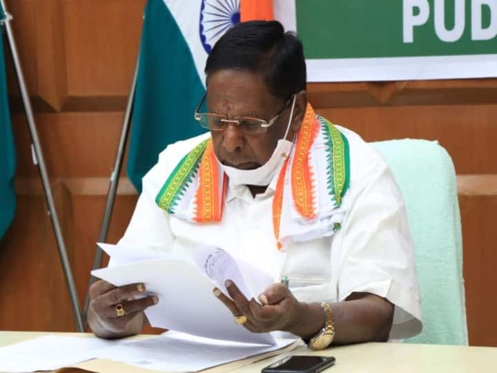 पुदुचेरी में नारायणसामी सरकार का जाना लगभग तय, सोमवार को होगा फ्लोर टेस्ट Puducherry Congress V Narayanasamy government is in minority floor test will be held on Monday पुदुचेरी में नारायणसामी सरकार का जाना लगभग तय, सोमवार को होगा फ्लोर टेस्ट