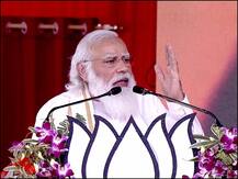 PM मोदी ने ममता पर लगाया तुष्टिकरण का आरोप, बोले- यही राजनीति बंगाल में लोगों को मां दुर्गा की पूजा से रोकती है