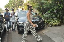 शॉर्ट टॉप और व्हाइट एंड ब्लैक लूज़ लॉन्ग लोअर में इस बार नहीं जचीं Malaika Arora, खुद भी नहीं थीं कन्फर्टेबल