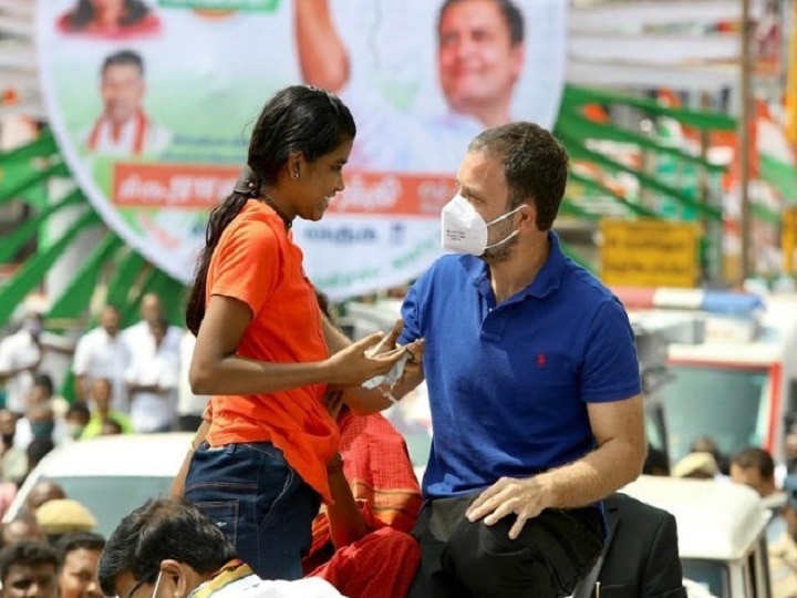 Girl in Kerala asked Congress Leader Rahul Gandhi do you have girlfriend जब राहुल गांधी से लड़की ने पूछा गर्लफ्रैंड है क्या? जानिए कांग्रेस नेता ने क्या जवाब दिया