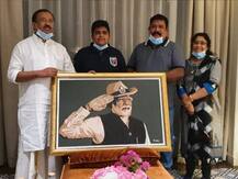 पीएम मोदी का पत्र पाकर खुशी से झूम उठा दुबई का छात्र, बनाया था मोदी का स्टैंसिल चित्र