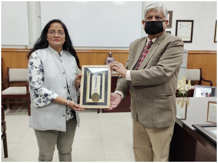 Aditi Chandra of Meerut made unmatched contribution in the field of water conservation ANN मेरठ की अदिति ने जल संरक्षण के क्षेत्र में दिया योगदान, वर्ल्ड बुक ऑफ रिकॉर्ड में दर्ज हुआ नाम