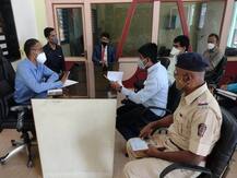 महाराष्ट्र में बेकाबू कोरोना की रफ्तार, 239 छात्र मिले पॉजिटिव, स्कूल को बनाया गया कंटेनमेंट जोन