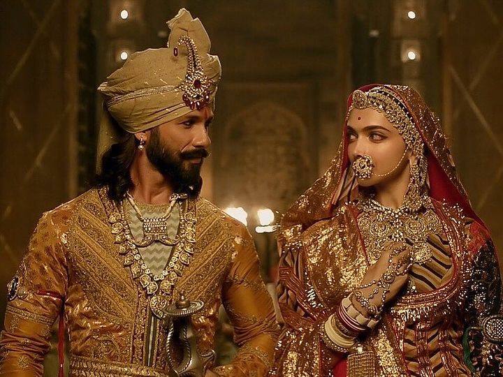 साल 2018 में फिल्म पद्मावत में वह रावल रतन सिंह के किरदार में दिखाई दिए. वह इसमें रानी पद्मावती के पति के किरदार में दिखाई दिए.