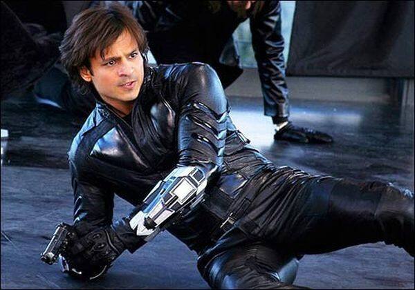 प्रिंस: साल 2010 की फिल्म में विवेक ओबेरॉय ने लीड रोल निभाया था. इस फिल्म में एक्टर का स्पेशल सूट तैयार करने में 30 लाख रुपए लगे थे.