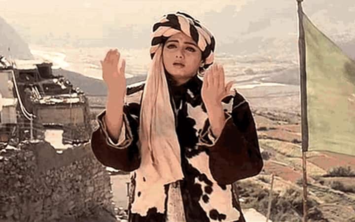 इस फिल्म की लोकप्रियता का अंदाज़ा इसी बात से लगाया जा सकता है कि 38वें फिल्मफेयर अवॉर्ड में इसे अलग अलग कैटेगरी में 9 नॉमिनेशन मिले थे. जिसमें से 3 ये फिल्म जीती थी. बेस्ट निर्देशक, बेस्ट सपोर्टिंग एक्टर और बेस्ट साउंड की कैटेगरी में फिल्म को सम्मान मिला था. (Source- Social Media)