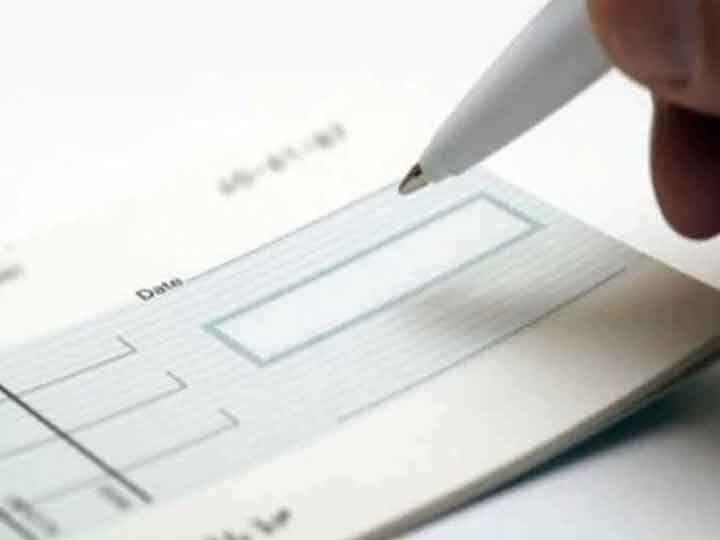 What is the difference between a post-dated cheque and a stale check, you will not face any trouble पोस्ट डेटेड चेक और स्टेल चेक में क्या है अंतर, जान लेंगे तो नहीं होगी परेशानी