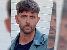 मुंबई कमिश्नर ऑफिस पहुंचे ऋतिक रोशन, फर्जी ईमेल मामले में कंगना रनौत के खिलाफ दर्ज करवाएंगे बयान