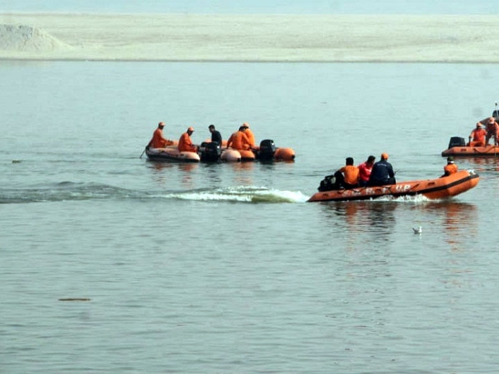 accident in Kasganj on the occasion of Maghi Purnima 5 people drowned in Ganga 2 missing