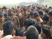 मोबाइल चोरी के आरोप में 12 साल के बच्चे की हत्या, परिजनों ने सड़क जामकर किया हंगामा