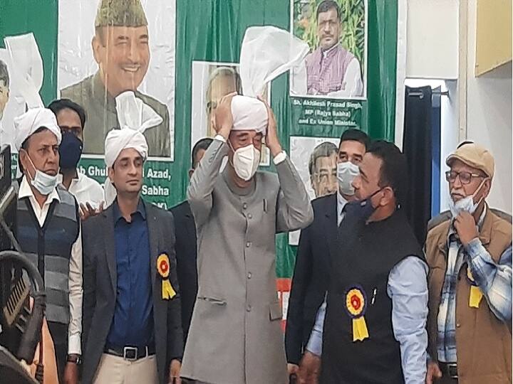 गुलाम नबी आजाद ने केंद्र पर साधा निशाना, बोले- जम्मू-कश्मीर में विकास कागजों तक सीमित Ghulam Nabi Azad target central government, said Development in Jammu and Kashmir only on paper ANN गुलाम नबी आजाद ने केंद्र पर साधा निशाना, बोले- जम्मू-कश्मीर में विकास कागजों तक सीमित