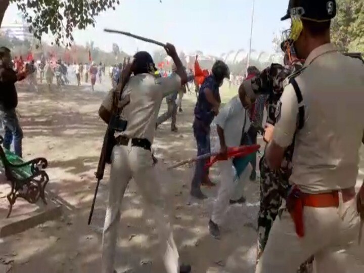 Bihar: Police lathi-charge on left wing workers for assembly siege in patna, many injured ann बिहार: विधानसभा घेराव के लिए निकले वाम दल के कार्यकर्ताओं पर पुलिस ने किया लाठीचार्ज, कई घायल