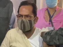 केंद्रीय मंत्री मुख्तार अब्बास नकवी ने रामपुर में लगवाया कोरोना टीका, लोगों से की ये अपील