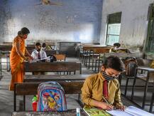 हरियाणा: स्कूल हॉस्टल में कोरोना विस्फोट, 54 छात्र हुए COVID 19 से संक्रमित