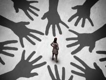 जानिए क्यों बढ़ रहें हैं छेड़खानी के मामले और क्यों बुलंद हैं अपराधियों के हौसले, क्या है मनोचिकित्सकों की राय?