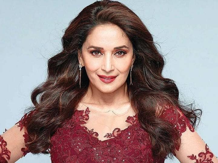 माधुरी दीक्षित ने अपने पति के श्रीराम नेने के साथ मिलकर आरएनएम मूवी पिक्चर्स की शुरूआत की. उन्होंने अपनी प्रोडक्शन कंपनी के जरिए कई मराठी फिल्मों को प्रोड्यूस किया है. 