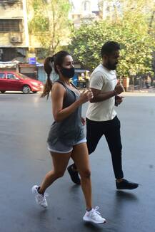 Wednesday Motivation- सुबह-सुबह मुंबई की सड़कों पर जॉगिंग करने निकलीं Malaika Arora, देखें तस्वीरें